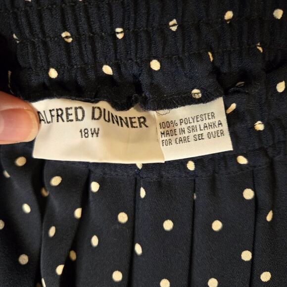 ALFRED DUNNER Navy Polka Dot Pleated Skirt Sz 18W NWT 0269 - Picture 6 of 8